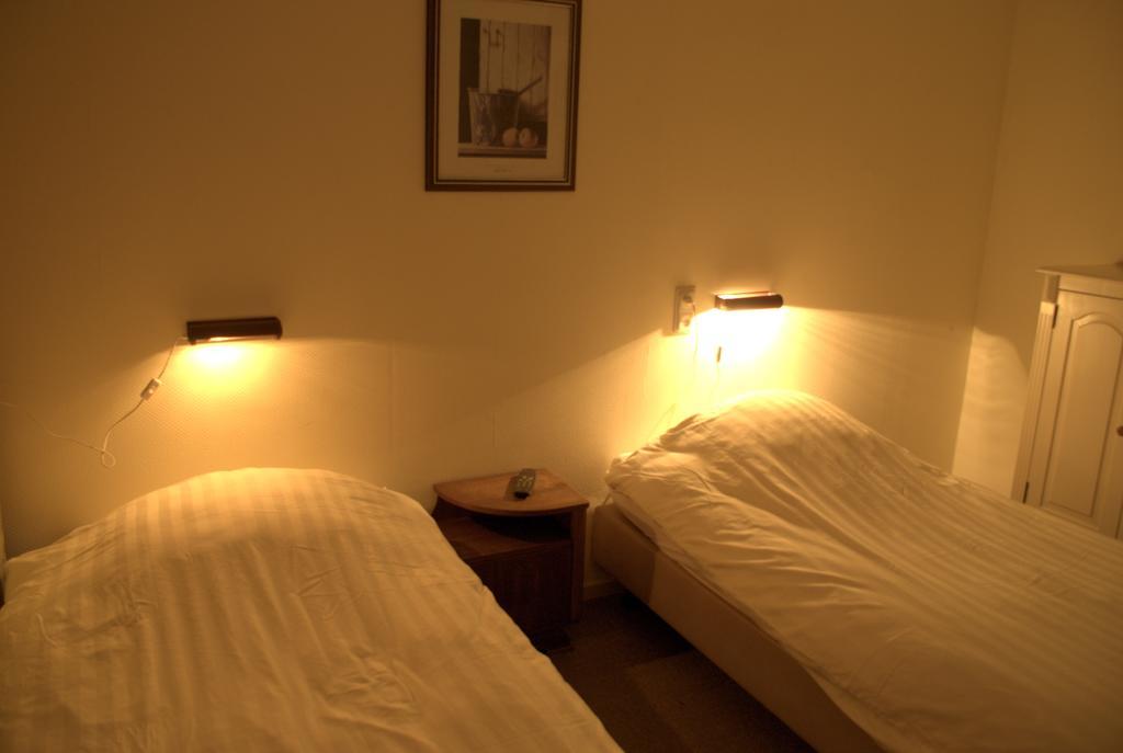 Hotel "De Steenen Man" Zurich Номер фото